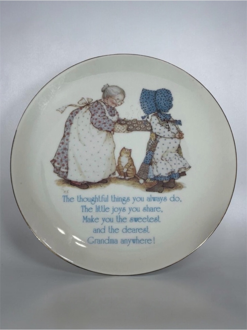 Holly Hobbie Lasting Memories Fine Porcelain Collective Decorative Plate